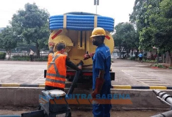 Layanan Jasa Sedot Lumpur Profesional
